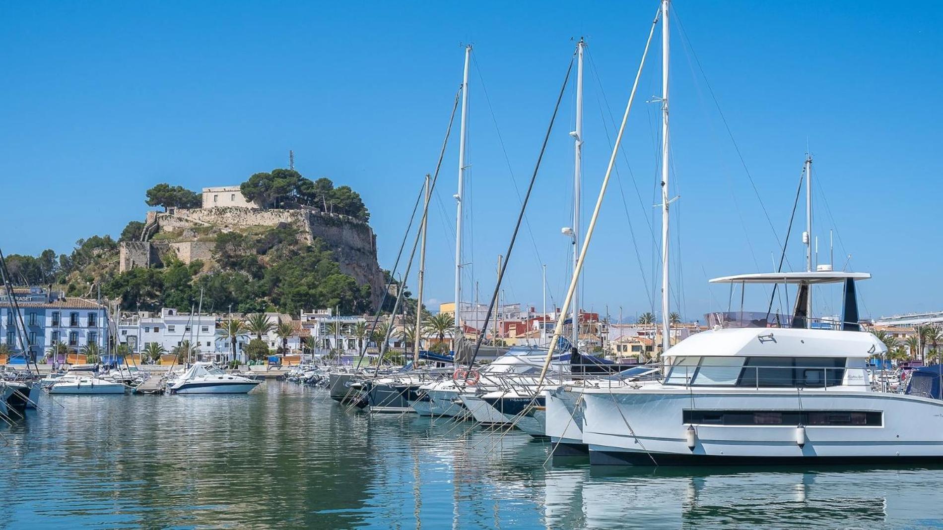 Romantico Apartamento En El Puerto De دينايا المظهر الخارجي الصورة